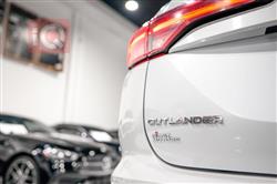 ميتسوبيشي اوتلاندر